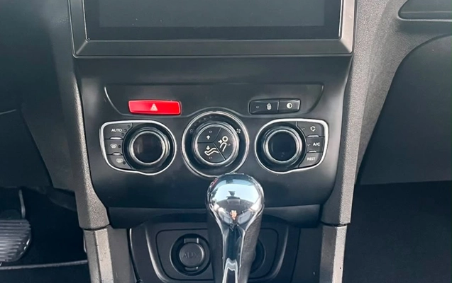imagem-https://www.socarrao.com.br/sc-vehicle-images-prod/2781568/1784667950286-Zjg3NWNiNjAtYWI2MC00YTMyLTk3NWQtMWVkOTIxYzU5YjAyLmpwZWc.jpeg