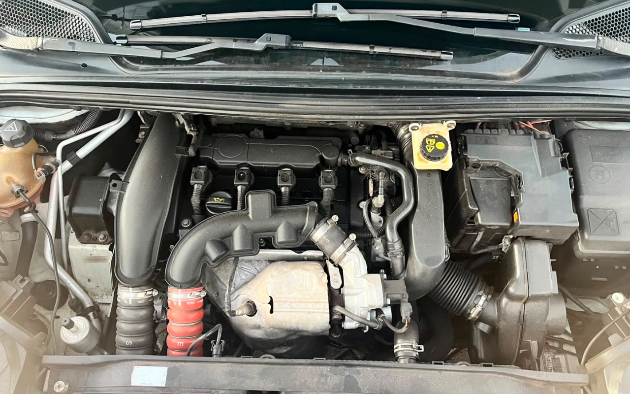 imagem-https://www.socarrao.com.br/sc-vehicle-images-prod/2781568/1784667950905-ZGIxYWQ1OTctMTUwMS00MzUyLWIyZDAtYzgyYTRjMjBmZTczLmpwZWc.jpeg