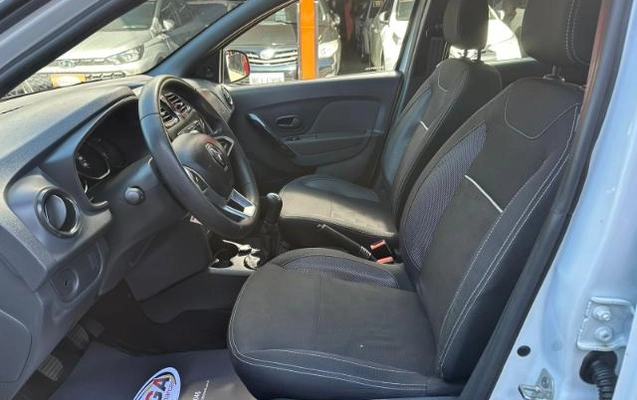imagem-https://www.socarrao.com.br/sc-vehicle-images-prod/2781698/1785160870752-1785160789420.13.jpg
