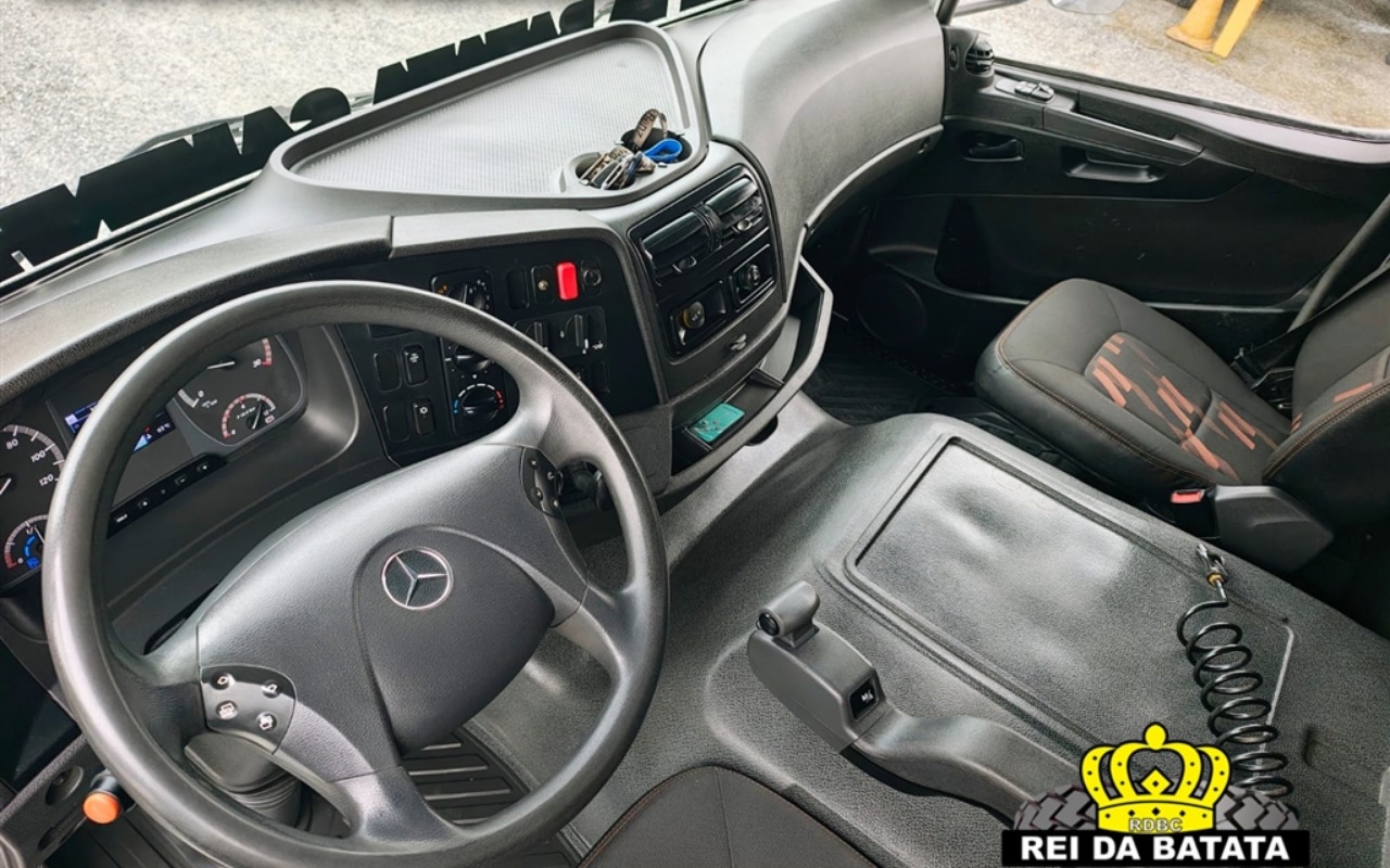 imagem-https://www.socarrao.com.br/sc-vehicle-images-prod/2795678/1784720391093-OS0xLmpwZw.jpg