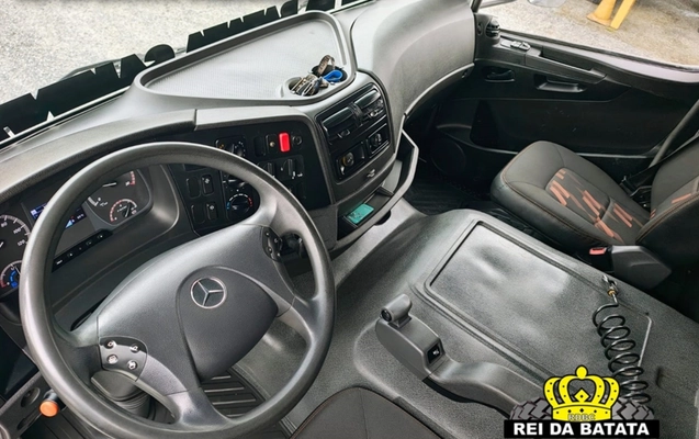 imagem-https://www.socarrao.com.br/sc-vehicle-images-prod/2795678/1784720391093-OS0xLmpwZw.jpg