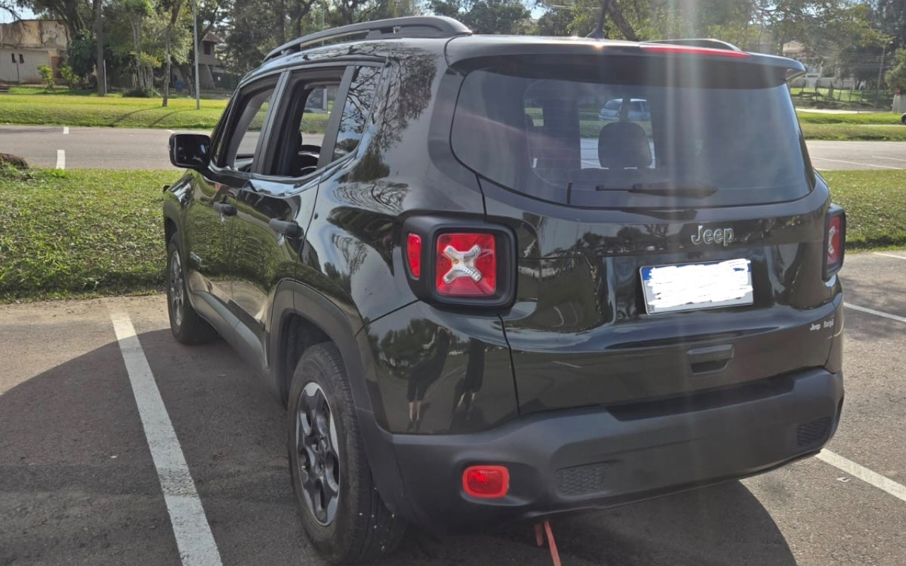 imagem-https://www.socarrao.com.br/sc-vehicle-images-prod/2796062/1785503103805-NmVhMGJkYmItOTE3Ny00YWQxLWE5MmUtNTU1NzQ1MTA5NDFlLmpwZWc.jpeg