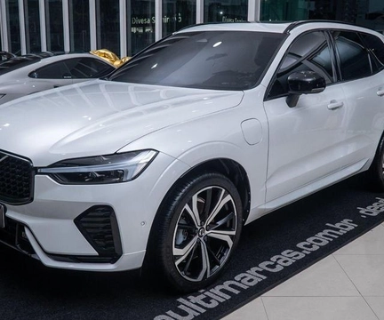 Volvo XC60 2024 Branco — foto 1 de 3