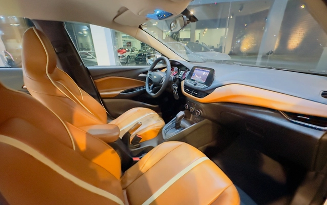 imagem-https://www.socarrao.com.br/sc-vehicle-images-prod/2797046/1784727846896-SU1HXzY1NjMuanBn.jpg