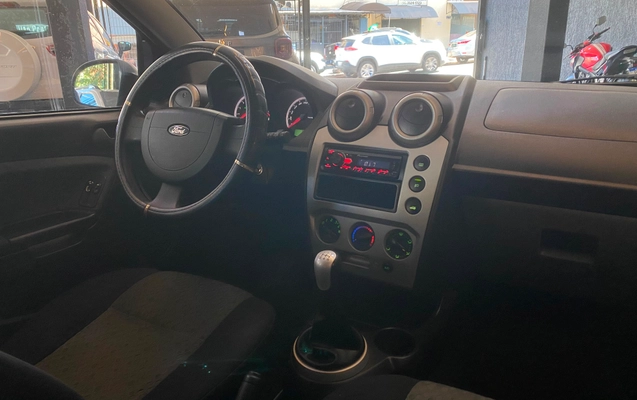 imagem-https://www.socarrao.com.br/sc-vehicle-images-prod/2797172/1784728576028-232b6c36-5f3a-49d0-ab28-1fa20698e78b.jpeg
