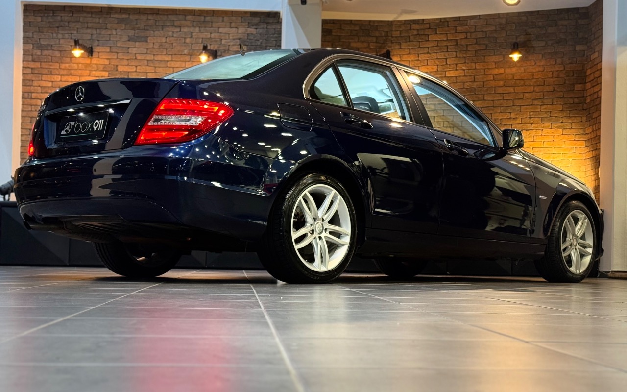 imagem-https://www.socarrao.com.br/sc-vehicle-images-prod/2797444/1784729894942-SU1HXzc2MDguanBlZw.jpeg