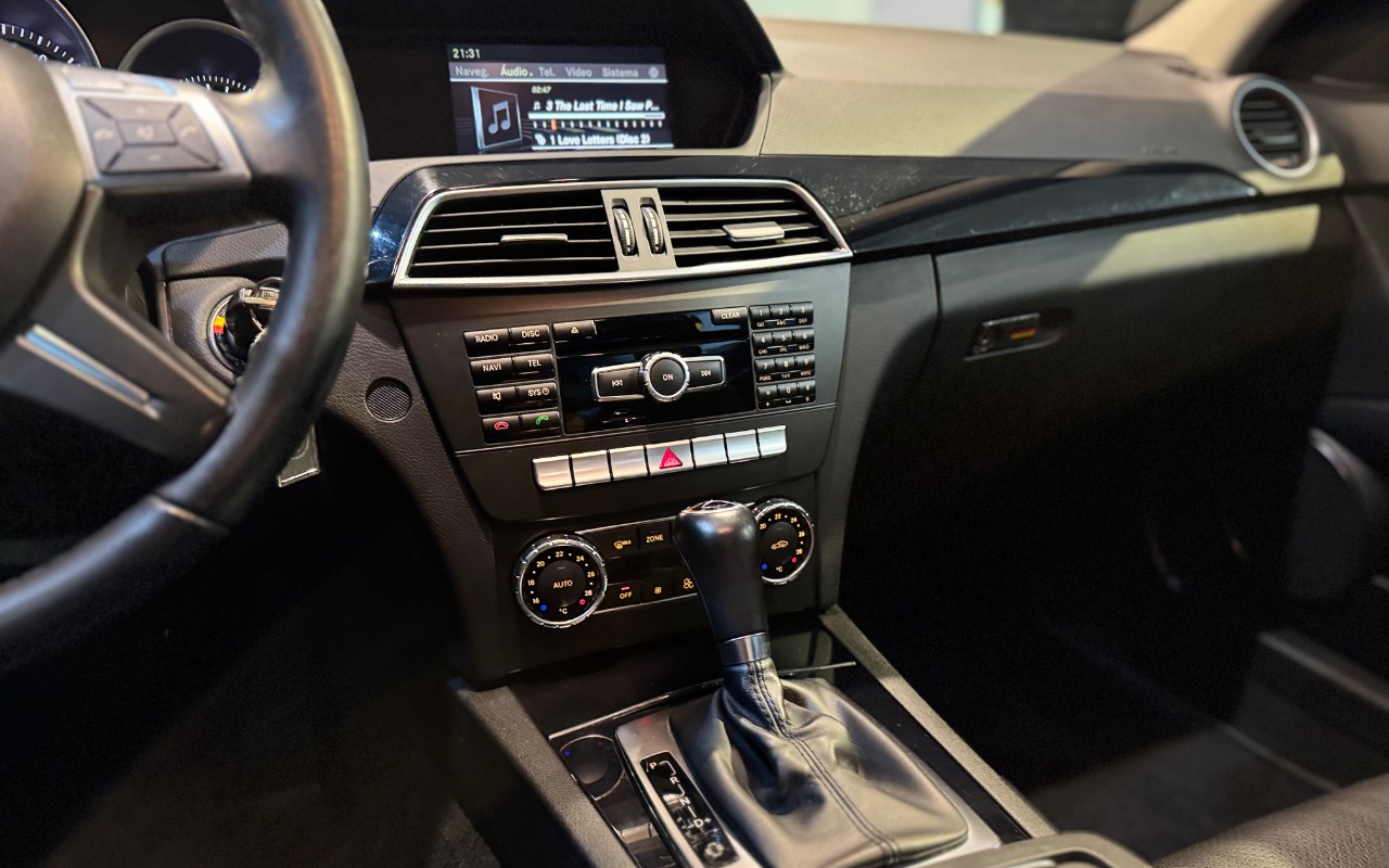 imagem-https://www.socarrao.com.br/sc-vehicle-images-prod/2797444/1784729895590-SU1HXzc2MjAuanBlZw.jpeg