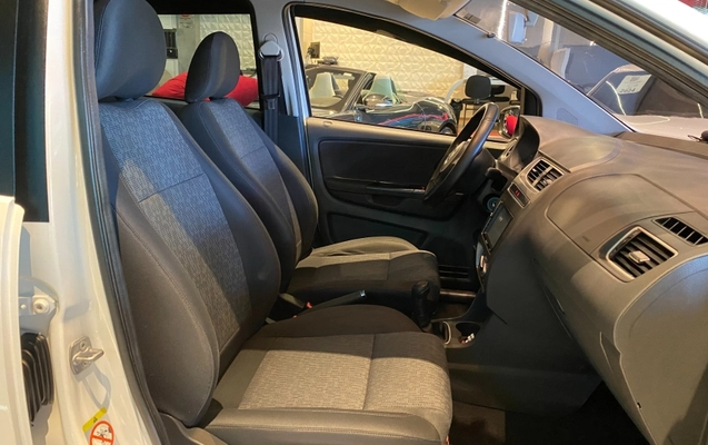 imagem-https://www.socarrao.com.br/sc-vehicle-images-prod/2797541/1785238815713-cWHHVS5IogDyIehUfJQUNe9YunETHSg1.jpg