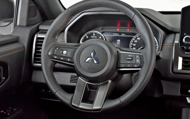 imagem-https://www.socarrao.com.br/sc-vehicle-images-prod/2797580/1784734801100-8303098_12_B_0018a1843d.jpeg
