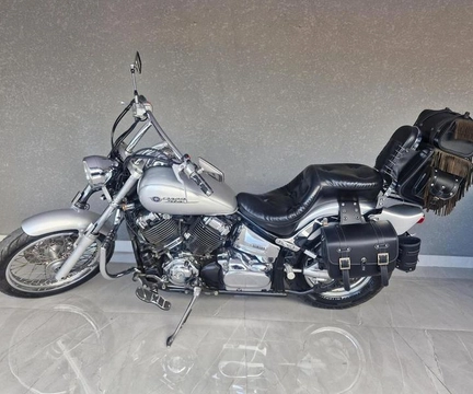 Yamaha XVS 650 DRAG STAR 2006 Prata — foto 1 de 3