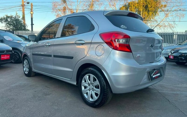 imagem-https://www.socarrao.com.br/sc-vehicle-images-prod/2797890/1784732222172-8303608_1_B_2d4a2841c7.jpeg