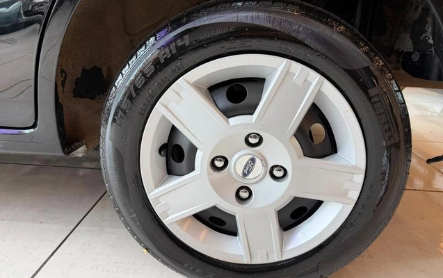 imagem-https://www.socarrao.com.br/sc-vehicle-images-prod/2797984/1790093305998-8217230_8_B_e9d5a4fdc5.jpeg