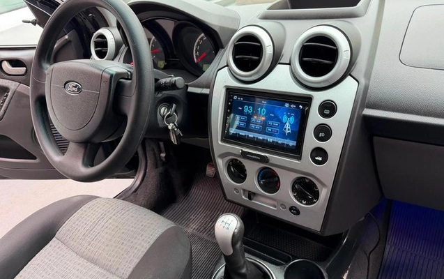 imagem-https://www.socarrao.com.br/sc-vehicle-images-prod/2797984/1790093306008-8217230_14_B_8a8e832eae.jpeg