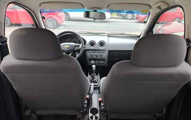 imagem-https://www.socarrao.com.br/sc-vehicle-images-prod/2798078/1784734414850-OTJiMzg3MzAtOWFiMy00YmJjLTk2OTctYjY5ODVjOGMxNWRhLmpwZw.jpg