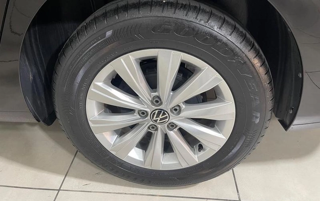 imagem-https://www.socarrao.com.br/sc-vehicle-images-prod/2799015/1789397866557-8233296_15_B_75556aa57f.jpeg