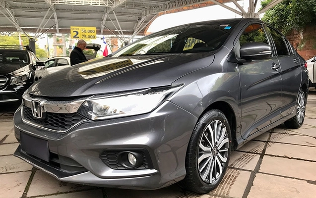 imagem-https://www.socarrao.com.br/sc-vehicle-images-prod/2799027/1785456802577-OdebDfjBngpZxmWT9afLCZ9PcuDPwpoi.jpg