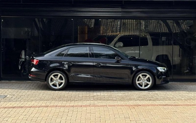 imagem-https://www.socarrao.com.br/sc-vehicle-images-prod/2799099/1787085281664-8272221_1_B_4e0812627c.jpeg