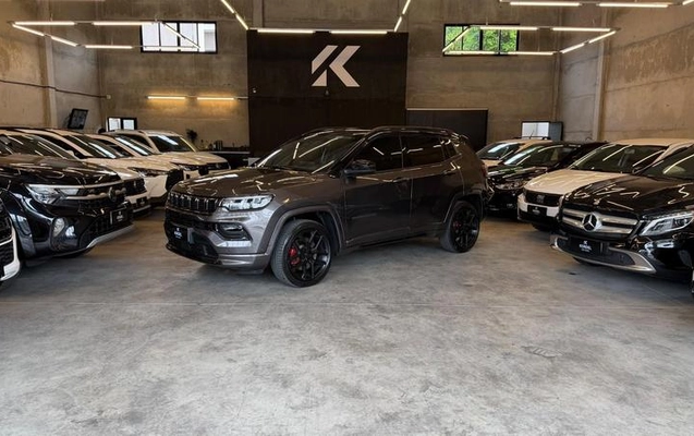 imagem-https://www.socarrao.com.br/sc-vehicle-images-prod/2799489/1789046072932-8304527_0_B_9b2040a167.jpeg