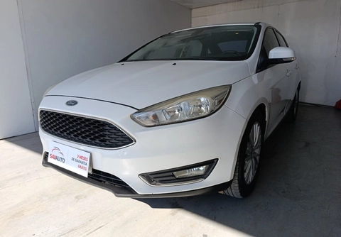 Ford Focus 2017 Branco — foto 1 de 3