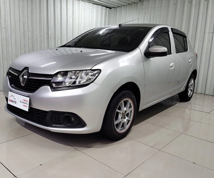 Renault Sandero 2019 Prata — foto 1 de 3