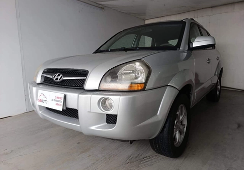 Hyundai Tucson 2.0 16V Flex Mec. 2015 Prata — foto 1 de 3