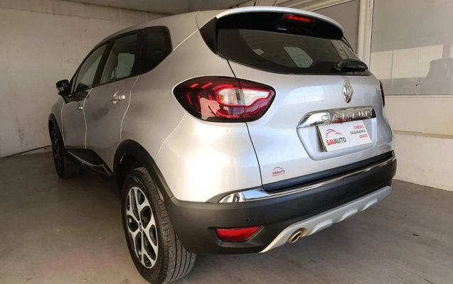 imagem-https://www.socarrao.com.br/sc-vehicle-images-prod/2799697/1789759933114-e62ff9d7b41048d8bb6f2f9866c283ca_1780948450028.jpg
