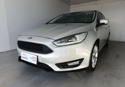 Ford Focus 2019 Prata — foto 1 de 3
