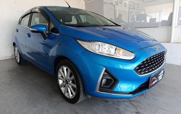 imagem-https://www.socarrao.com.br/sc-vehicle-images-prod/2799802/1787931026917-c062fc7b368c452380f5dd462942c5a0_1763407225238.jpeg