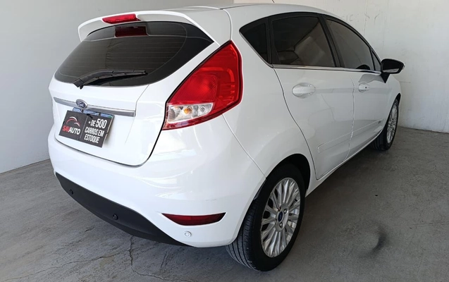 imagem-https://www.socarrao.com.br/sc-vehicle-images-prod/2799814/1790276981619-ff593e4fbe5a42b4adde955fad9d8fc1_1760376686315.jpg
