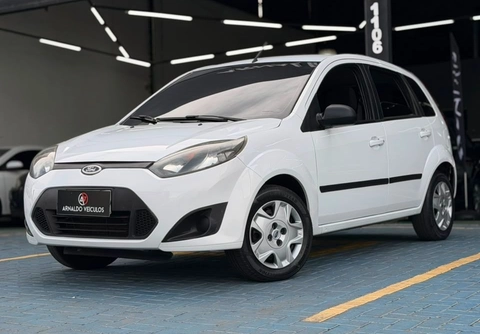 Ford Fiesta 2014 Branco — foto 1 de 3