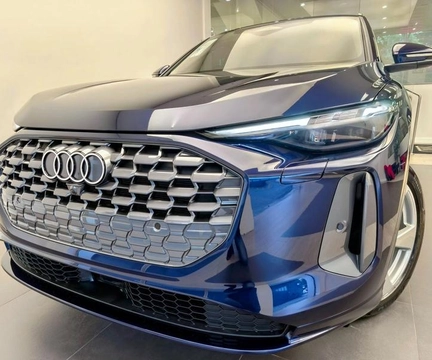 Audi Q5 2025 Azul — foto 1 de 3