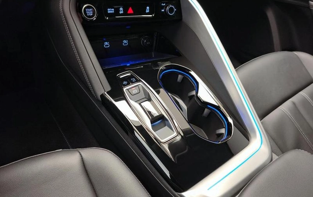 imagem-https://www.socarrao.com.br/sc-vehicle-images-prod/2800095/1784743993921-8304861_10_B_ad0995031f.jpeg