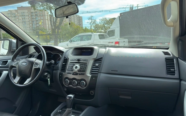 imagem-https://www.socarrao.com.br/sc-vehicle-images-prod/2800110/1784744204665-d6e3cb01-d57b-4fe8-bed2-55cd36a11c42.jpg