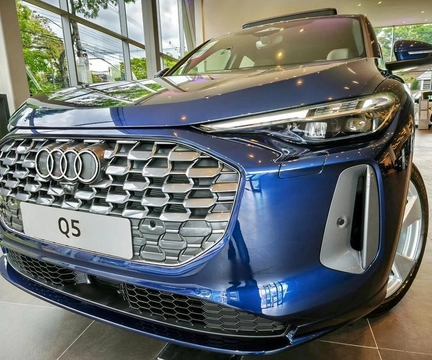Audi Q5 2025 Azul — foto 1 de 3