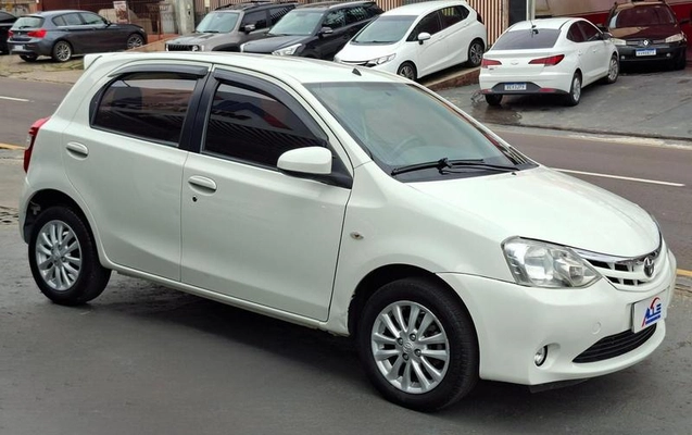 imagem-https://www.socarrao.com.br/sc-vehicle-images-prod/2800236/1789180357098-8260398_3_B_34ccc864f6.jpeg