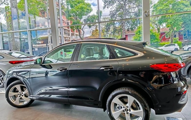 imagem-https://www.socarrao.com.br/sc-vehicle-images-prod/2800270/1784744889636-8304969_14_B_0613ad9be9.jpeg