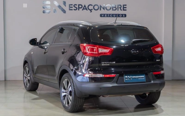 imagem-https://www.socarrao.com.br/sc-vehicle-images-prod/2800546/1788974064108-8304853_6_B_ea294468aa.jpeg