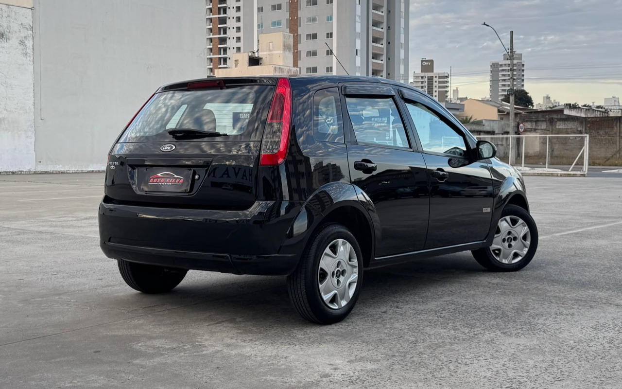 imagem-https://www.socarrao.com.br/sc-vehicle-images-prod/2800565/1784746460072-V2hhdHNBcHAgSW1hZ2UgMjAyNi0wNy0yMSBhdCAxNy40Ny4wNiAoMSkuanBlZw.jpeg