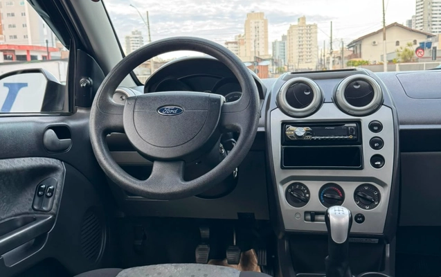 imagem-https://www.socarrao.com.br/sc-vehicle-images-prod/2800565/1784746460154-V2hhdHNBcHAgSW1hZ2UgMjAyNi0wNy0yMSBhdCAxNy40Ny4wNiAoMikuanBlZw.jpeg
