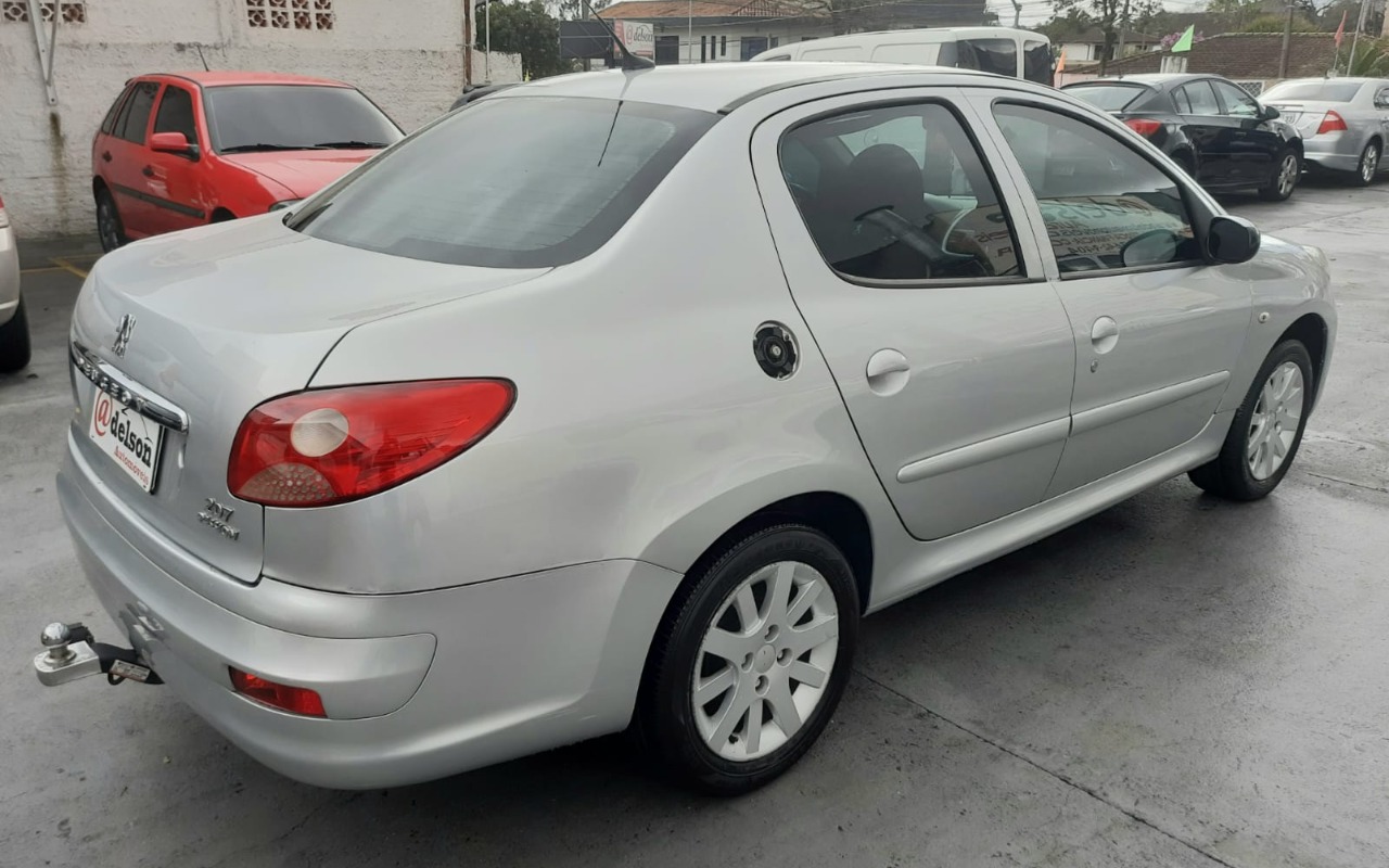 imagem-https://www.socarrao.com.br/sc-vehicle-images-prod/2800619/1784822140717-MDQuanBlZw.jpeg