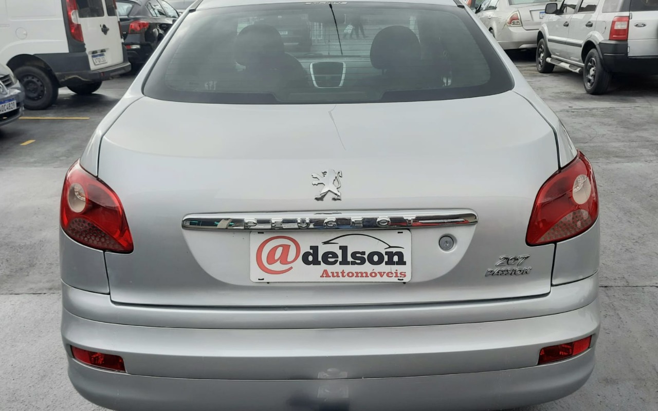 imagem-https://www.socarrao.com.br/sc-vehicle-images-prod/2800619/1784822140775-MDUuanBlZw.jpeg
