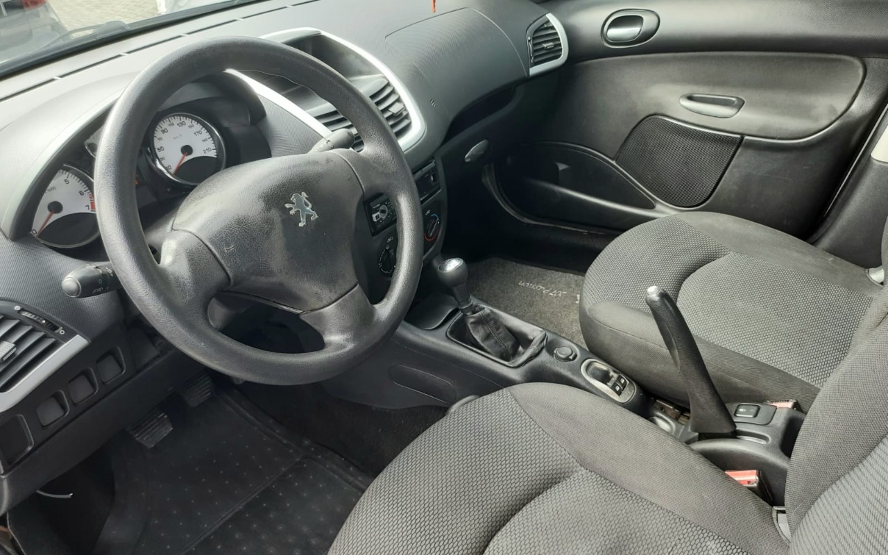 imagem-https://www.socarrao.com.br/sc-vehicle-images-prod/2800619/1784822141156-MTAuanBlZw.jpeg