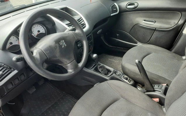 imagem-https://www.socarrao.com.br/sc-vehicle-images-prod/2800619/1784822141156-MTAuanBlZw.jpeg