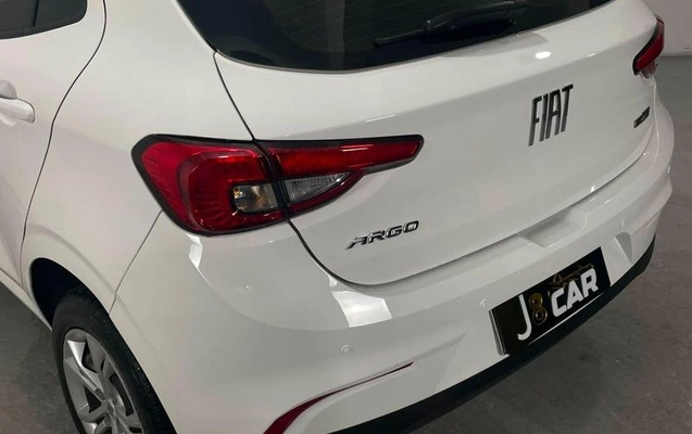 imagem-https://www.socarrao.com.br/sc-vehicle-images-prod/2800626/1788182579741-8305189_2_B_1d8e28fbe7.jpeg