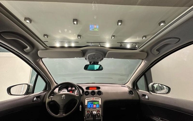 imagem-https://www.socarrao.com.br/sc-vehicle-images-prod/2800646/1789658051265-8305256_14_B_c7401a2da1.jpeg