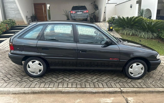 imagem-https://www.socarrao.com.br/sc-vehicle-images-prod/2800719/1784748103402-V2hhdHNBcHAgSW1hZ2UgMjAyNi0wNy0yMiBhdCAxMy4wNS4zMCAoMikuanBlZw.jpeg