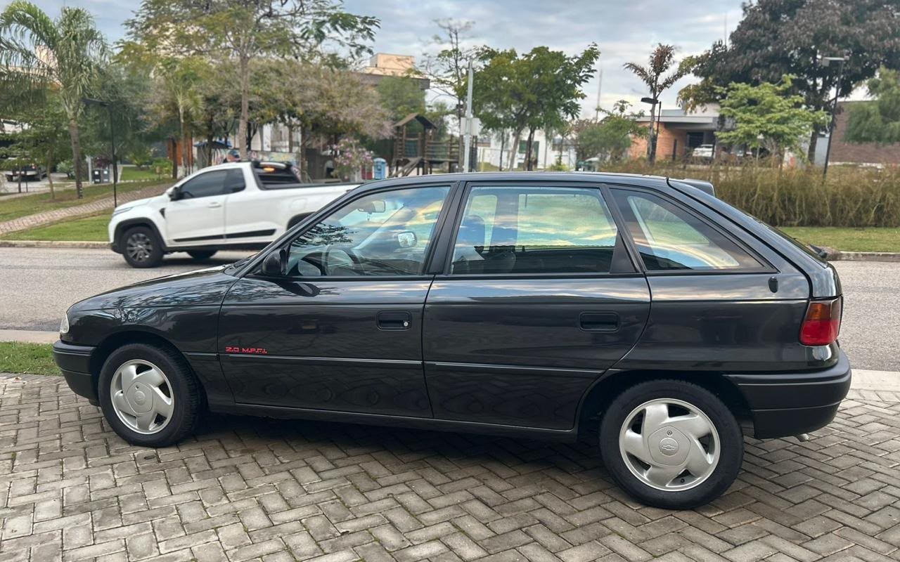 imagem-https://www.socarrao.com.br/sc-vehicle-images-prod/2800719/1784748103797-V2hhdHNBcHAgSW1hZ2UgMjAyNi0wNy0yMiBhdCAxMy4wNS4zMSAoMSkuanBlZw.jpeg