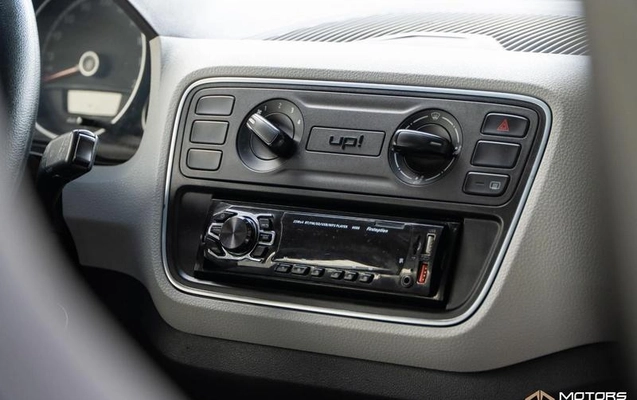 imagem-https://www.socarrao.com.br/sc-vehicle-images-prod/2800823/1789577370310-8109647_3_B_9780cd2275.jpeg
