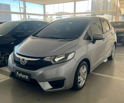 Honda Fit 2017 Prata — foto 1 de 3