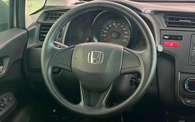 imagem-https://www.socarrao.com.br/sc-vehicle-images-prod/2801333/1789770884436-UE3xL0P9qbOW4RpYmmJZXDLHIbJqqRsZ.jpg